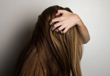 ¿Cómo afecta el estrés a la salud de tu piel y cabello? Estres Perdida Cabello